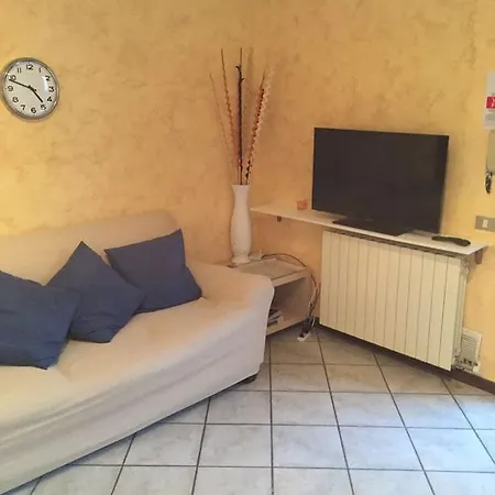 Airport Orio Apartment *